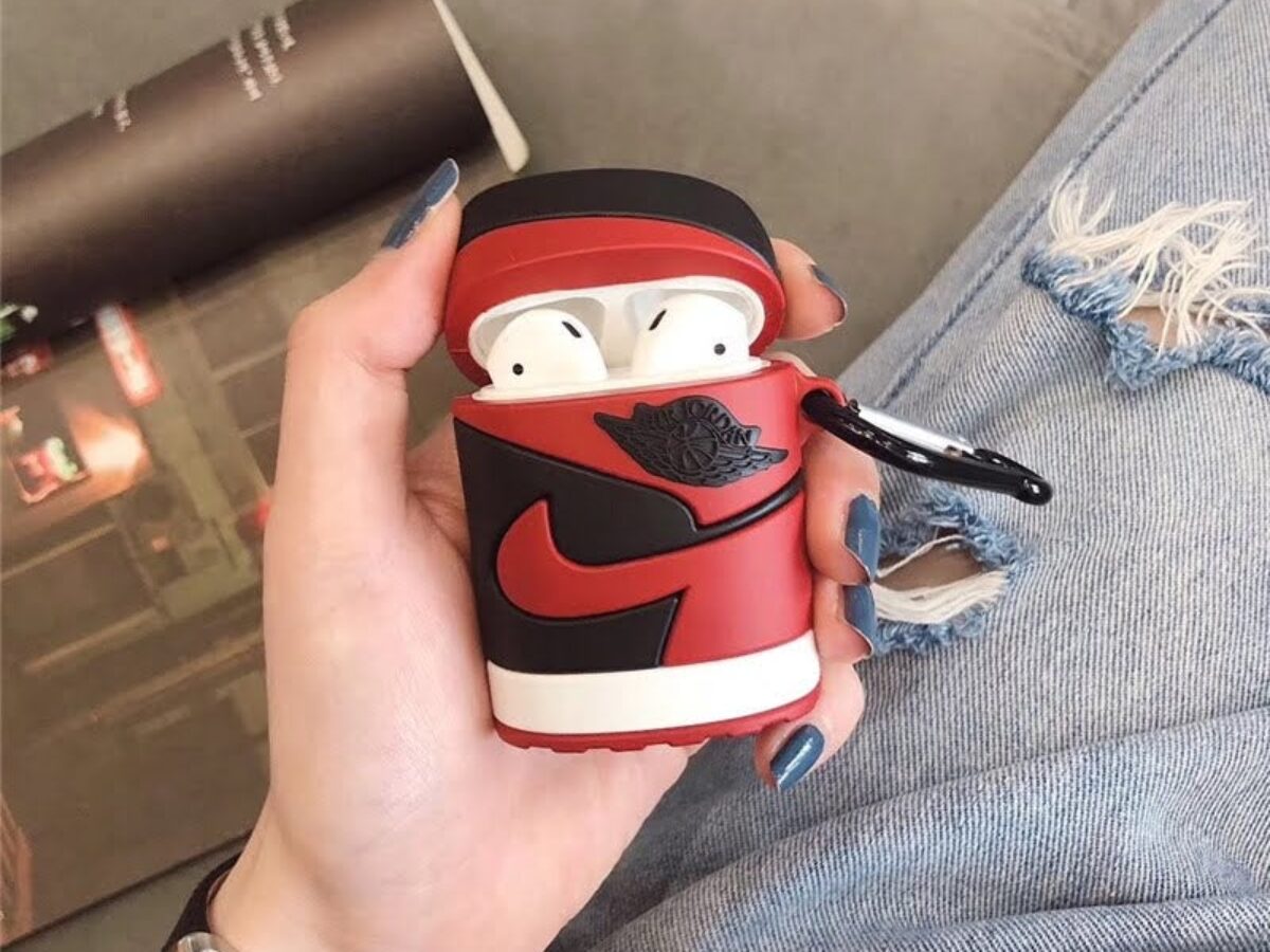 Airpods case best sale jordan 1